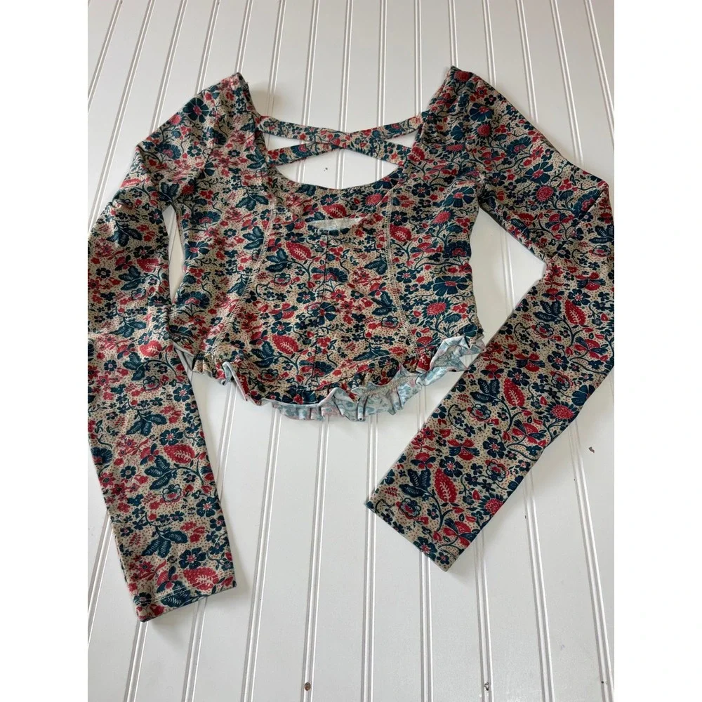 Free People Melanie Long Sleeve Top Floral Long Sleeve Ruffle Crop Back Cross M